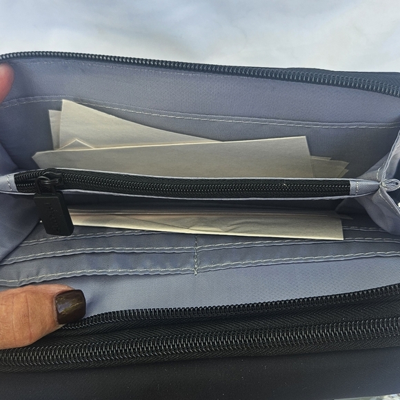 NEW! IHKWIP Convertible Wear Everywhere RFID Wallet Crossbody Bag Handbag Black - Picture 9 of 10